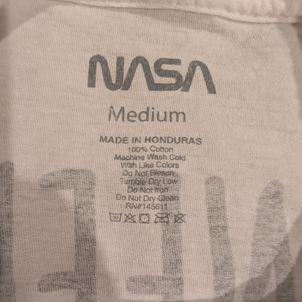 NASA "I Need My Space" White Graphic Crop Top T-Shirt Size Medium - Picture 5 of 7